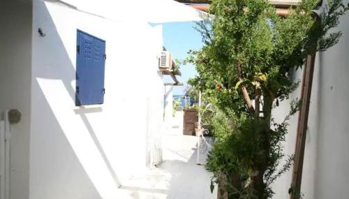 Con i piedi nell'acqua - Foto 2