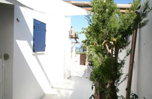 Con i piedi nell'acqua - Foto 2