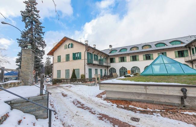 La Torre In The Center Of Town - Photo 26