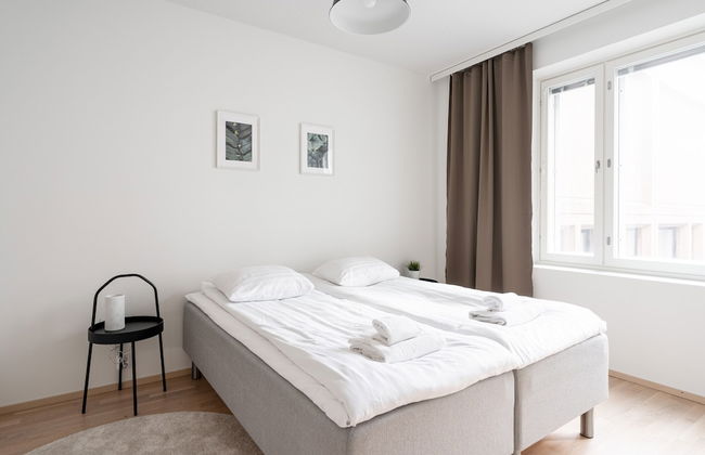 1BR & Balcony next to Railway Station in Downtown - Photo 6