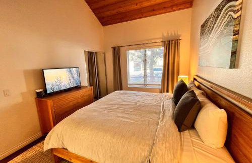 Snowcreek IV - Cozy Mammoth Ski Condo with Mtn Views and Hot Tub - Foto 22