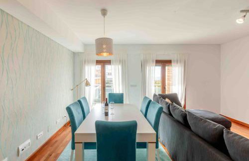 Modern 2 bedroom apt 20 min from city center - Foto 16