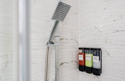 Newly Renovated 4BR House with lots of amenities - Foto 37