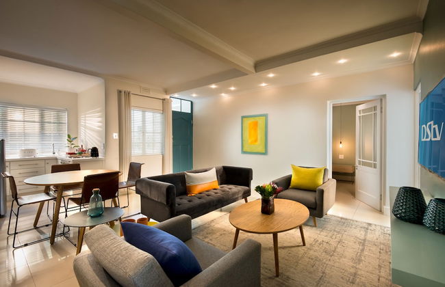 More Quarters Hotel - Photo 18