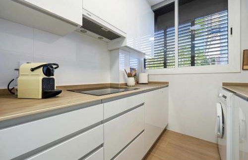 beach and pool - Photo 7