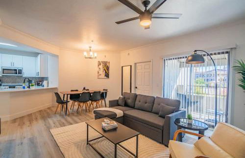 Relaxed 2BD King Bed Pool, Hot Tub, Gym, Parking - Foto 18