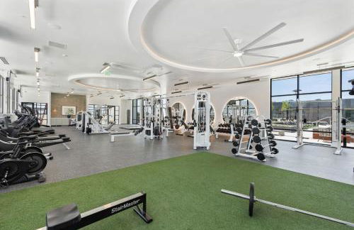 Outstanding Amenities-New Complex- Downtown Luxury - Foto 49