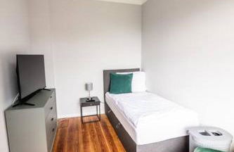 Gemächliche Haushälfte mit 4 Schlafzimmern - Foto 3