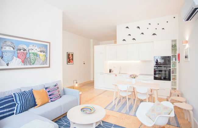 Liiiving in Porto - Haven Pool Apartment - Photo 20