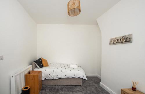 Modern 4 Bedroom House Sleeps 10 Free Parking Liverpool - Foto 75