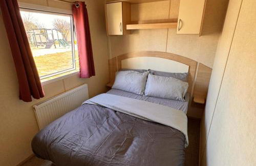 3 Bed Caravan - Sleeps 8 - Pet Friendly, Parking - Foto 71