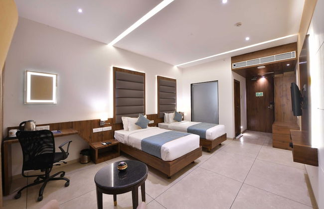 Clubhouse Hotel Morbi - Foto 10