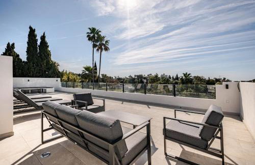 Villa With Jacuzzi and Panoramic Views in Prestigious El Rosario, Marbella - Foto 15