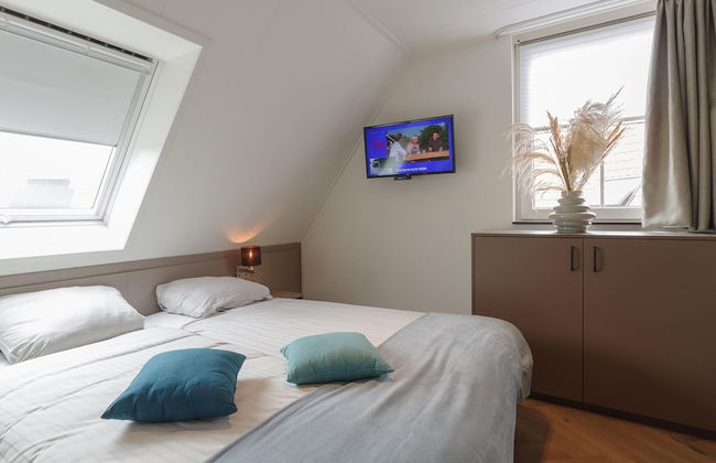 Luxury 8-person Wellness Villa With Sauna and Outdoor hot tub is Unique - Photo 4