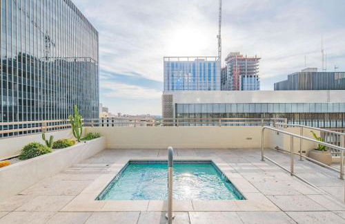 Elegant 28th Floor High Rise, Gym, Parking, Pool, Golf - Photo 7