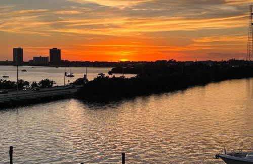 Unique Water Views, free Parking 1bed 1 bath Rooffornomads 416 - Foto 24