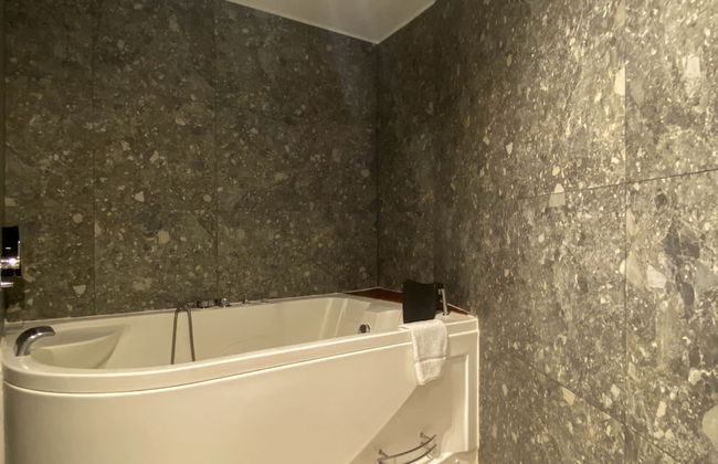 w Amazing 2BR w Jacuzzi in Miraflores - Photo 21