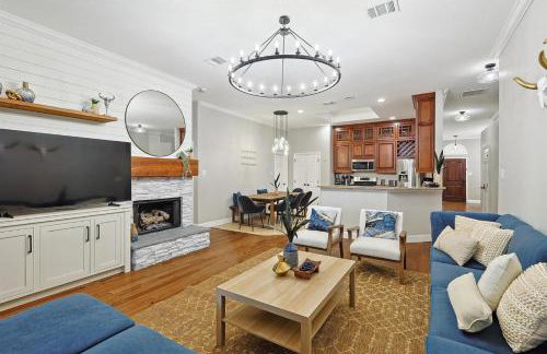 5BD 2BA w Backyard Oasis Pool Jacuzzi Firepit - Foto 9