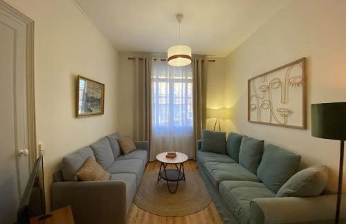 Maison de Charme - 4 Chambres - Courette & Parking Gratuit - Foto 10