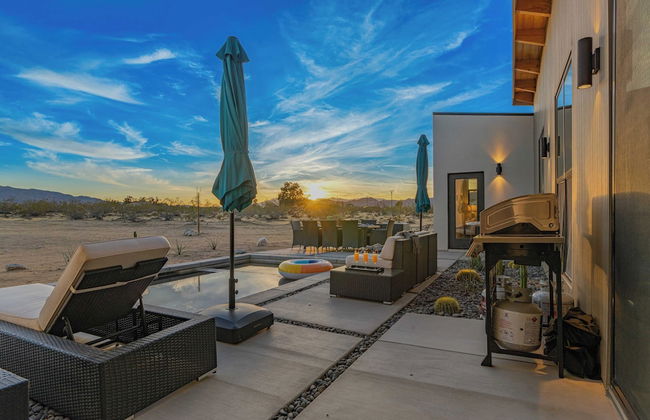 Private Pool, Hot Tub, Firepit Modern Oasis Blue Mirage by Avantstay - Foto 14