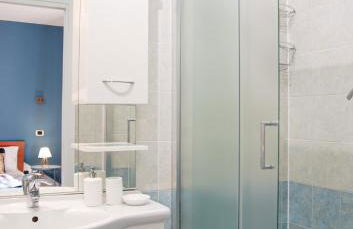 Home & Pet - Ontani Attico - Photo 7