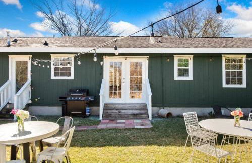 Charming East Side Bungalow - Foto 15