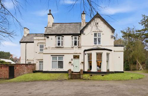 NEW Apartment with Pool Table and Parking Sleeps 7 - Foto 31