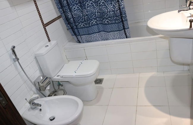 Swan Towers - Photo 19