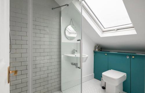 Well-equipped 4 bedroom family home with garden - Foto 7