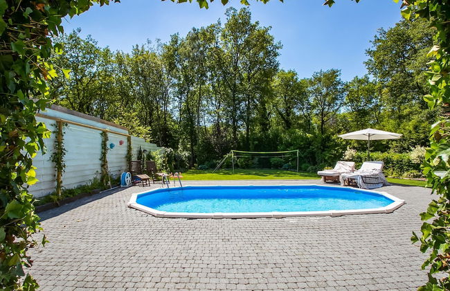 A Detached Bungalow With Outdoor Fireplace, Covered Terrace and Pond in a Forest Plot - Photo 52