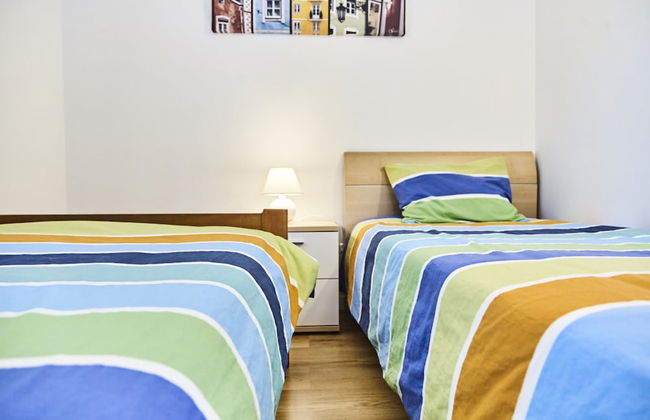 Two Bedroom Self Contained House - Photo 9