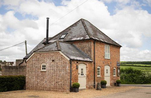 The Cottages at Launceston Farm - Photo 2