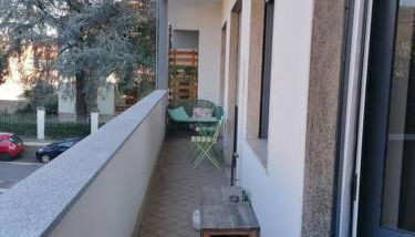 Arona 03 centralissimo ampio bilocale con garage - Foto 5