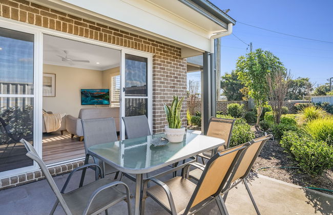 Newcastle Short Stay Apartments - Adamstown Townhouses - Photo 15