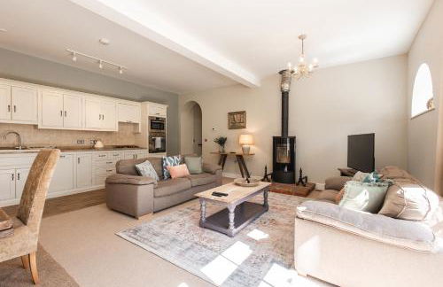 Stylish Coach House Retreat - Foto 15