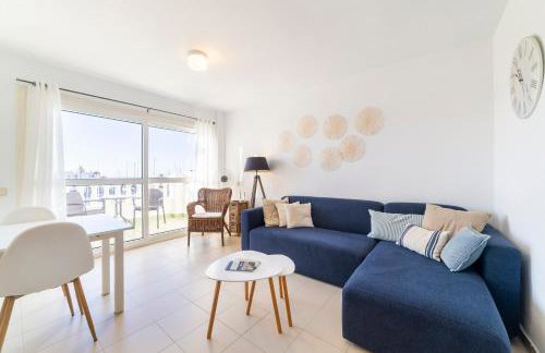 Just at the heart of the village - Photo 1