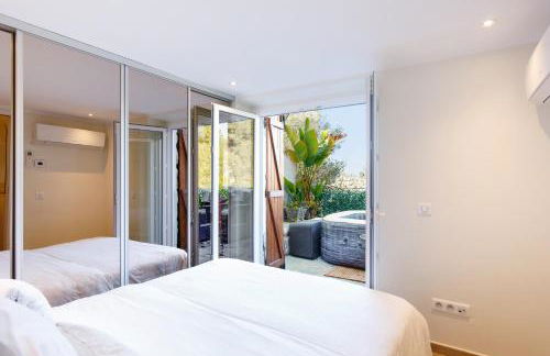 Villa d exception avec terrasse, jacuzzi, vue mer, parking, en plein cœur du village de Eze - Foto 33