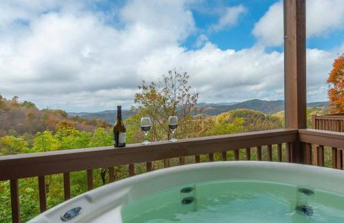 4BR Cabin with Ski Resort, Mtn Views & Hot Tub - Foto 44