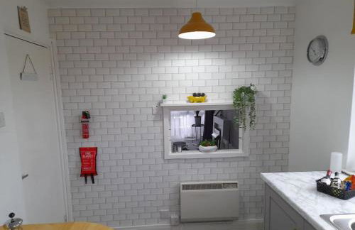 Cosy Apartment with Balcony and Breakfast - Foto 4