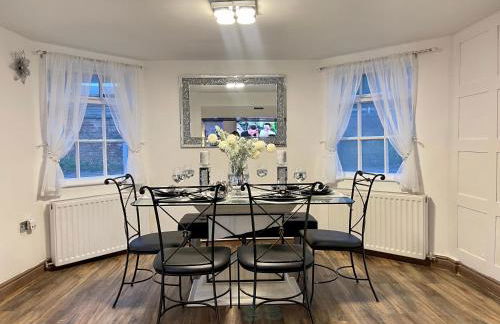 Tollgate House - Luxury Cozy Cottage - HUGE Hot Tub - Alton Towers - Foto 10