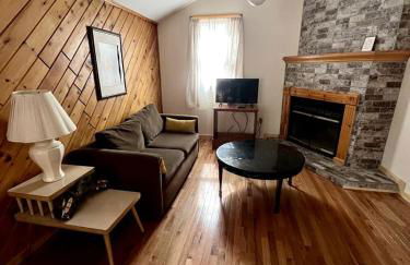 Homey Pet-Friendly Cabin Rental for Groups in the Catskills - Foto 5