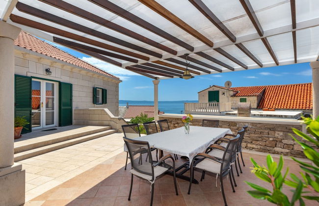 Villa in Selca With Pool Near Adriatic Sea - Photo 23