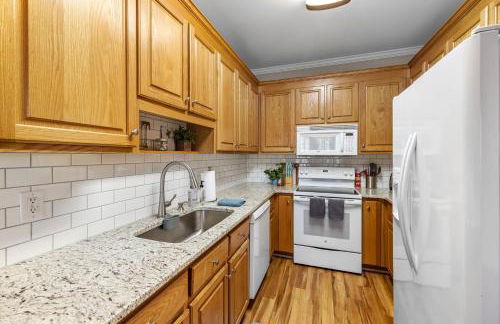 The Cloverleaf - Near Downtown Cary & RDU - Foto 2