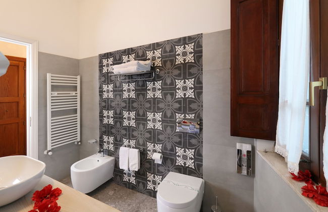 Porta Di Mezzo Luxury suites and rooms - Photo 26