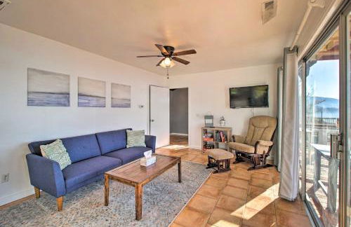 Lakefront Sanctuary with Mount Konocti Views - Foto 4