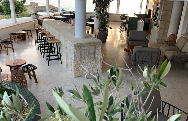 Vrachia Beach Hotel & Suites - Adults only - Photo 9