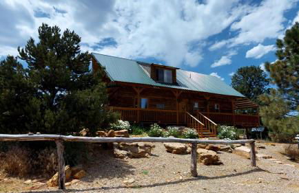 Canyon View Family Cabin, Deck, TV Room, Games, BBQ, Campfire - Foto 13