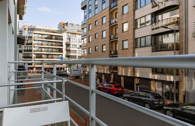 Modern Apartment in Heart of Knokke With Terrace - Photo 32