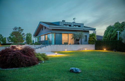 LUXURY VILLA RUBIN with Jacuzzi POOL GYM & SPA near Venice and Padua - Photo 34