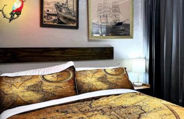 Comfy, Close to Downtown with Lake & Lift Bridge Views - Foto 1